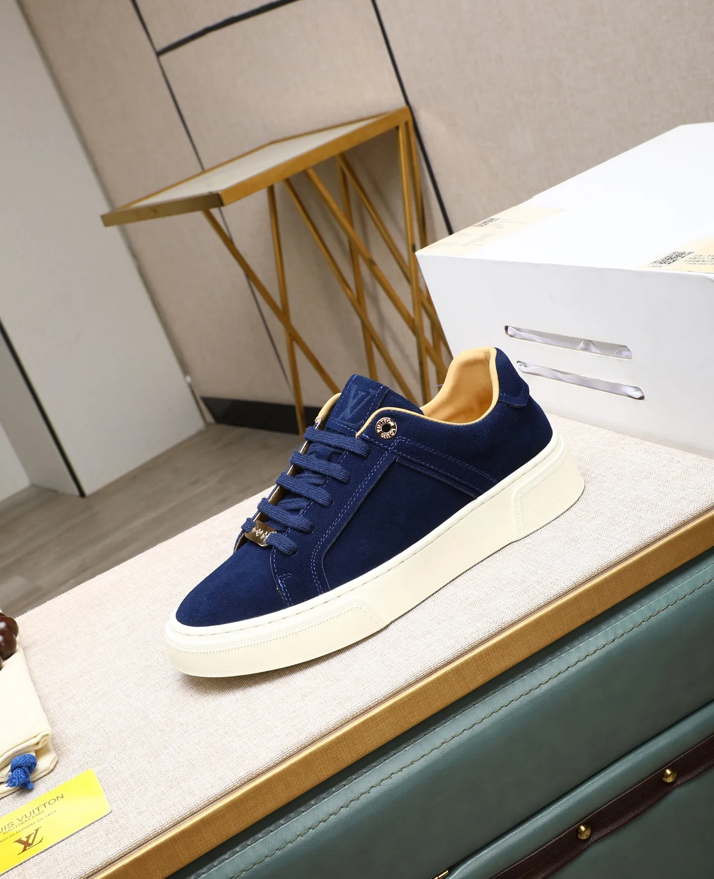 Men's shoes 💰460 [LV～] Men's casual shoes 2025z cabinet sales simultaneously 🔶Size: 38-44 #️⃣ 🔷3 colors🔜The upper is made of multi-material splicing➕cow leather lining, comfortable and breathable, sole: original comfortable and wear-resistant outsole, ⚠️real thing📱photographed🎬real thing is better📢📢📢